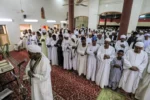 محلية قريضة تلزم المواطنين بصلاة الاستسقاء يوميا حتي نزول المطر وغرامات للمخالفين