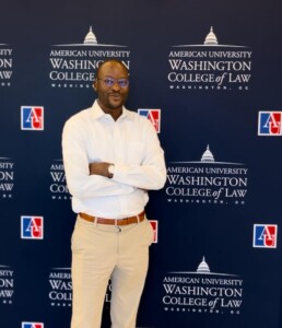 الخبير في القانون الدولي والباحث بالجامعة الأمريكية في واشنطن معتصم علي