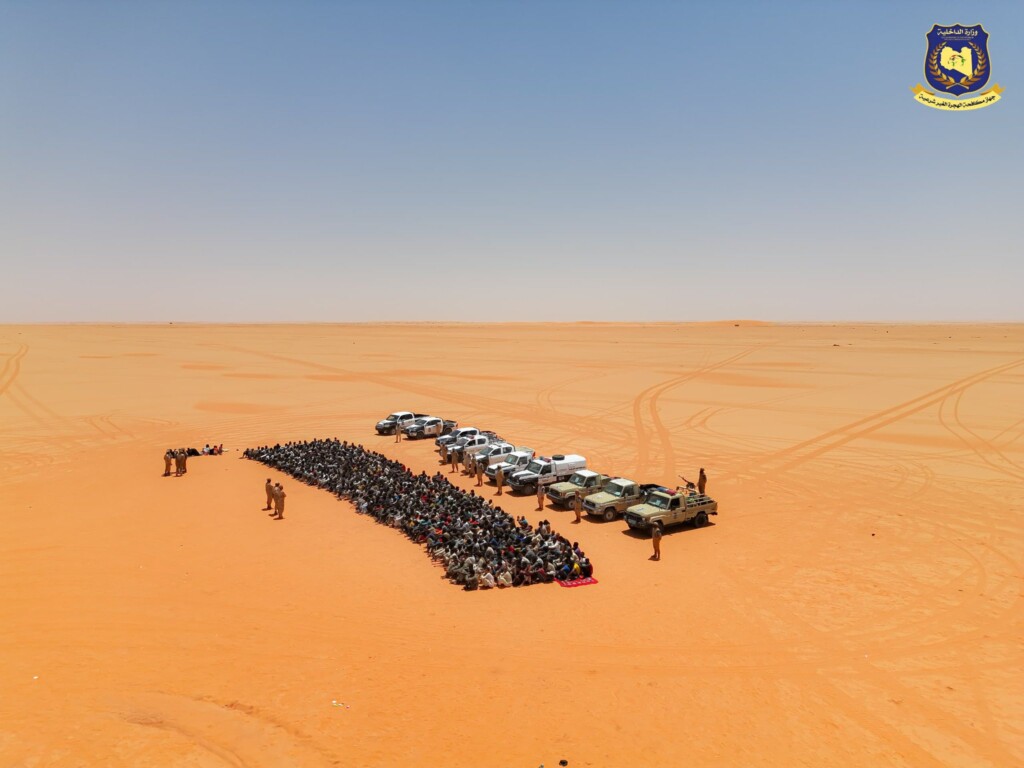 ترحيل 700 سوداني من ليبيا