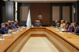 الرئيس الصومالي يستقبل مدير المخابرات السوداني-أغسطس 2025-صفحة فيلا صومالية على منصة اكس