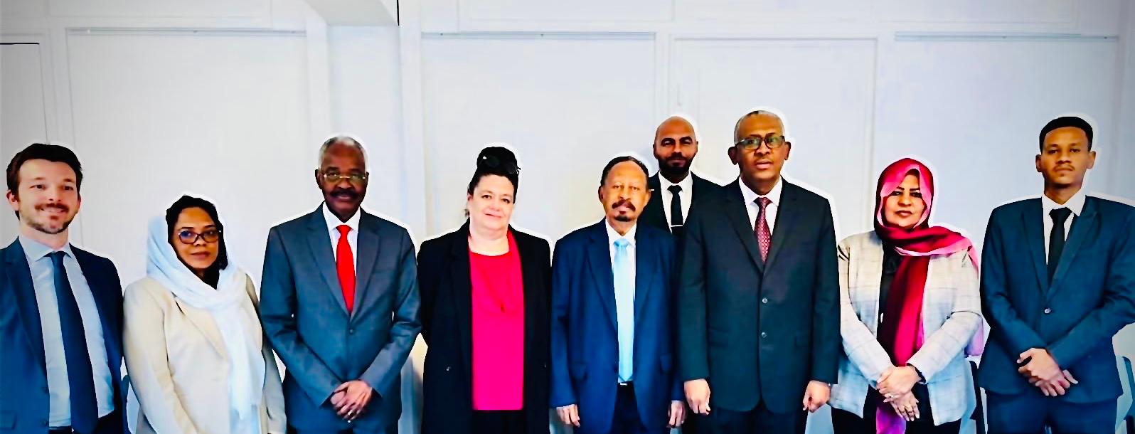 السودان – حمود يقود وفداً صامداً إلى أوروبا ويبدأ محادثات في باريس مع فرنسا