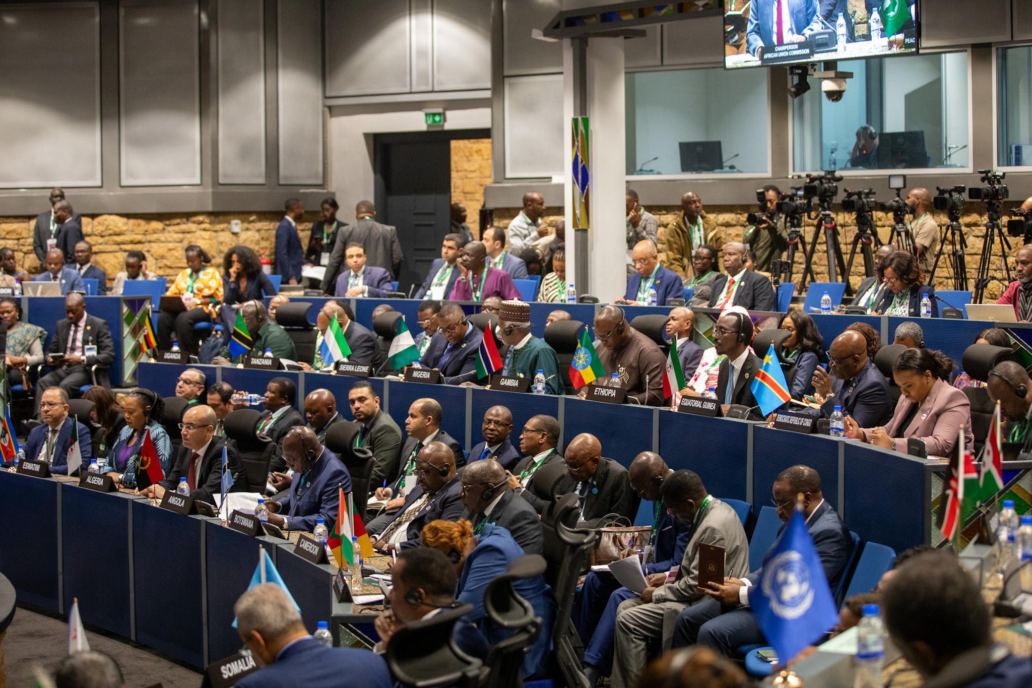 السودان – مجلس السلم والأمن الأفريقي يؤكد دعمه لسيادة السودان ويجدد دعوته لهدنة إنسانية فورية