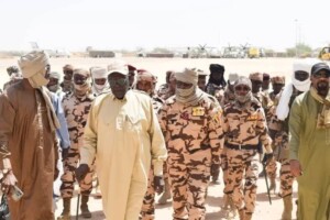 وفد عسكري تشادي رفيع يزور الطينة بعد الهجوم بمسيرة سودانية -مارس 2026- وسائل التواصل