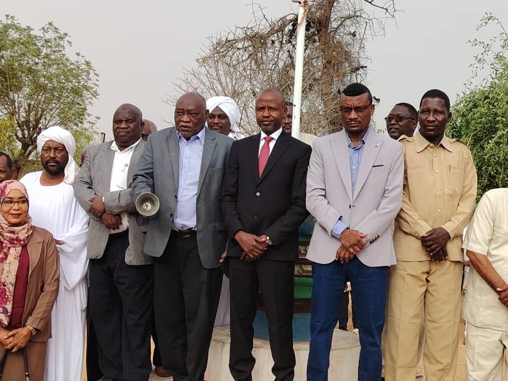 وزير التعليم في حكومة تأسيس يقرع جرس امتحانات الشهادة لمرحلتي الابتدائي والمتوسط في نيالا بجنوب دارفور - 4 ابريل 2026: راديو دبنقا