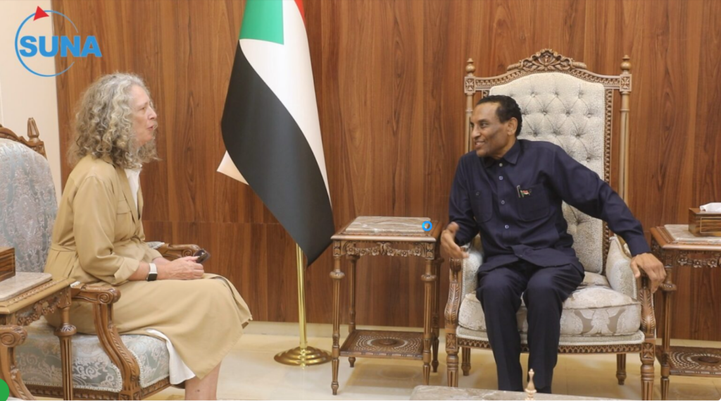 رئيس الوزراء الدكتور كامل إدريس يستقبل منسقة الأمم المتحدة للشئون الإنسانية في السودان دينس براون - اكتوبر 2025-الموقع الإلكتروني الرسمي للحكومة