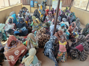 نساء في في منطقة جبل عيسى بمحلية المالحة بشمال دارفور - غرفة طوارئ جبل عيسى