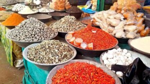 سوق الأبيض- ارشيف- وسائل التواصل
